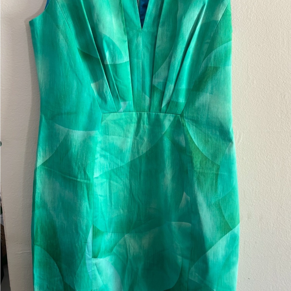 Elie Tahari Green Sleeveless Midi Dress